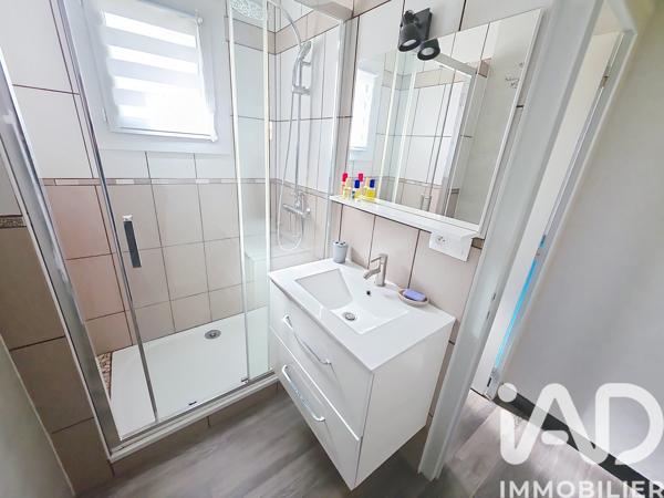 Maison à vendre 4 pièces 74 m² Chazelles
