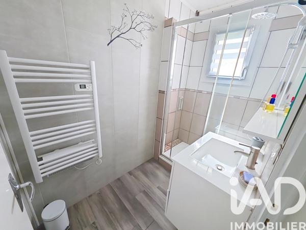 Maison à vendre 4 pièces 74 m² Chazelles