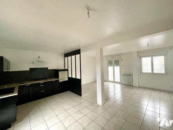 Maison avec sous-sol et 3 chambres