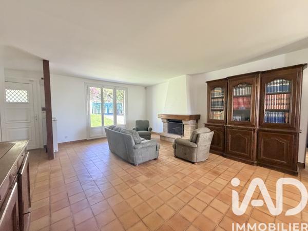 Maison à vendre 9 pièces 185 m² Saint-Germain-lès-Corbeil