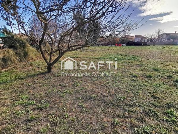 Terrain constructible et viabilisé de 703 m² à Capestang