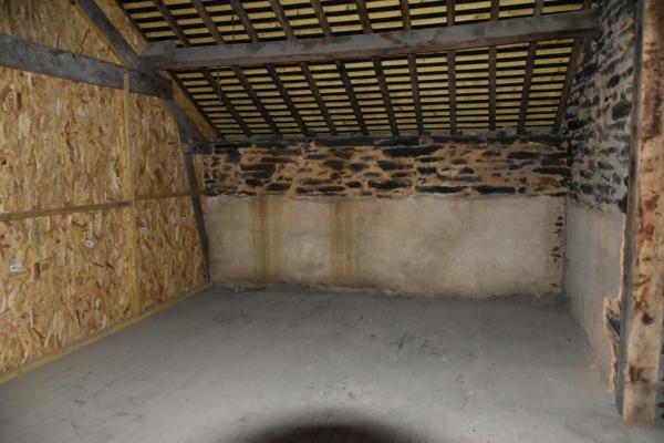 Longère à rénover, 124 m2 sur terrain clos de 1857 m2, SAINT MARTIN SUR OUST (56200)