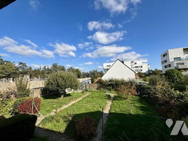 EXCLUSIVITÉ MAISON / TERRAIN CONSTRUCTIBLE-  QUARTIER ST-MARTIN
Venez découvrir cette maison d...