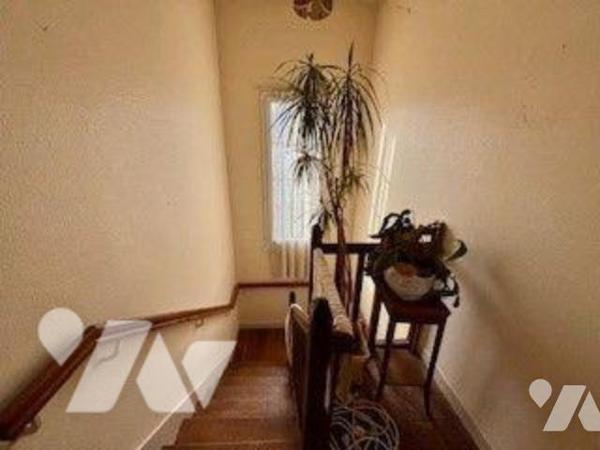 EXCLUSIVITÉ MAISON / TERRAIN CONSTRUCTIBLE-  QUARTIER ST-MARTIN
Venez découvrir cette maison d...