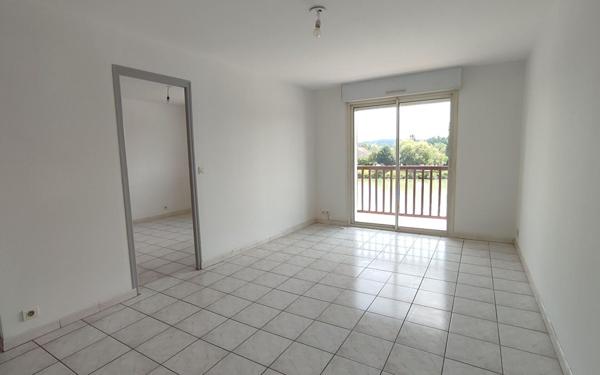 Appartement à vendre    2 pièces •  Peyrehorade