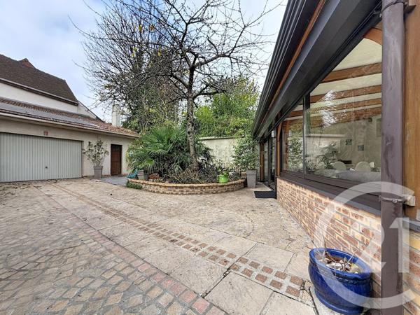 Maison à vendre  5 pièces - 124,50 m2 MONTFERMEIL - 93