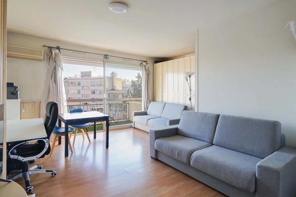 Studio Neuilly-sur-Seine - PONT DE NEUILLY