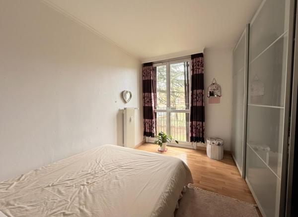 F3 AVEC BALCON – QUARTIER ÉPINE GUYON