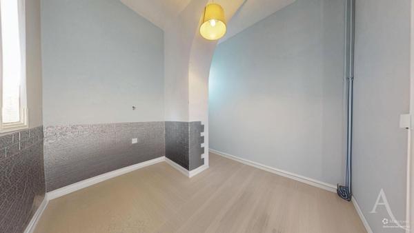 Appartement Grenoble 4 pièce(s) 118.57 m2