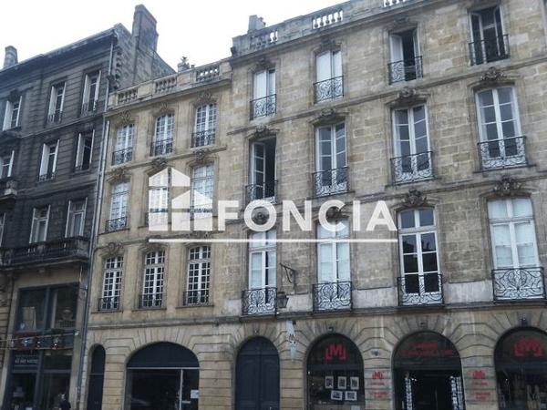 Location Studio 32.18 m² - 8 PLACE DU PARLEMENT Bordeaux 33000