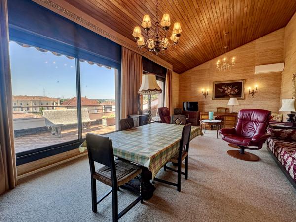 Villeneuve-sur-Lot (47300) Villeneuve sur lot, APPARTEMENT – DERNIER ÉTAGE – TERRASSE – VUE DÉGAGÉE