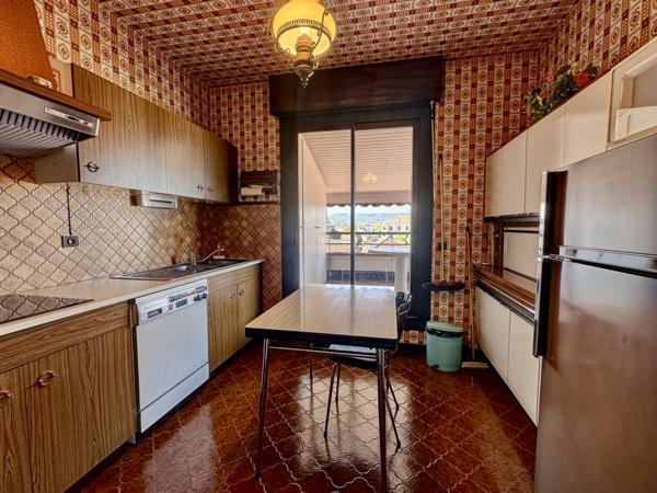 Villeneuve-sur-Lot (47300) Villeneuve sur lot, APPARTEMENT – DERNIER ÉTAGE – TERRASSE – VUE DÉGAGÉE