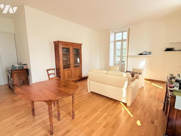A VENDRE 56 VANNES LIBERATION APPT T4 DE CARACTERE 104 m² GARAGE CAVE