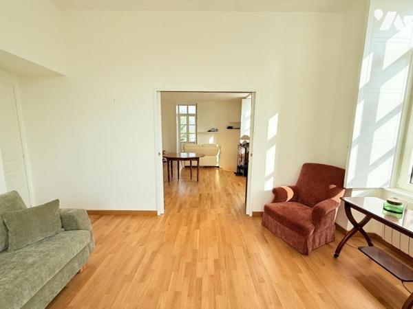 A VENDRE 56 VANNES LIBERATION APPT T4 DE CARACTERE 104 m² GARAGE CAVE