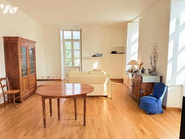 A VENDRE 56 VANNES LIBERATION APPT T4 DE CARACTERE 104 m² GARAGE CAVE