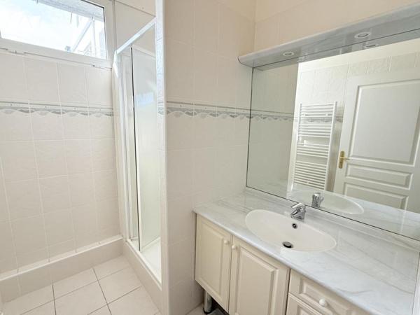 A VENDRE 56 VANNES LIBERATION APPT T4 DE CARACTERE 104 m² GARAGE CAVE