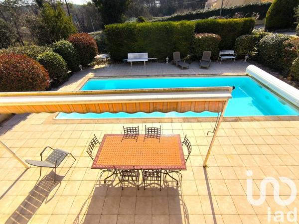 Maison traditionnelle 5 pièces de 222 m² à Trans-en-Provence (83720)