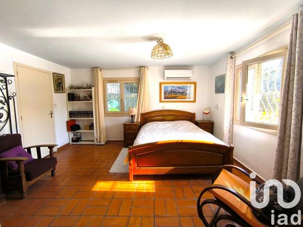 Maison traditionnelle 5 pièces de 222 m² à Trans-en-Provence (83720)