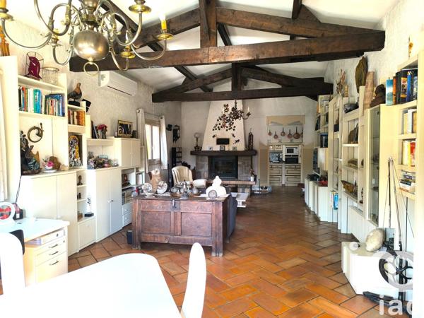 Maison traditionnelle 5 pièces de 222 m² à Trans-en-Provence (83720)