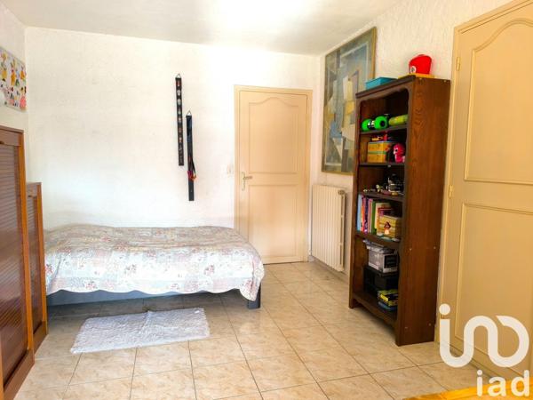 Maison traditionnelle 5 pièces de 222 m² à Trans-en-Provence (83720)