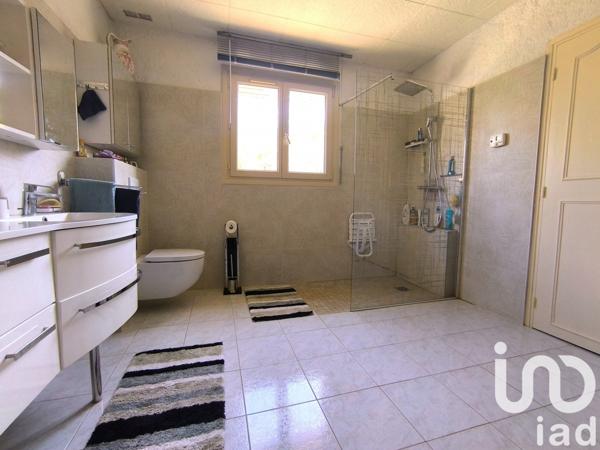 Maison traditionnelle 5 pièces de 222 m² à Trans-en-Provence (83720)