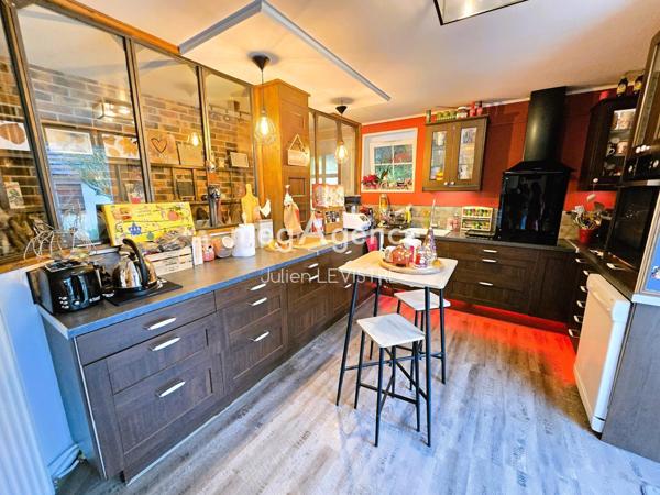 Maison à AUNEAU, 28700 - 7 pièces 165m²