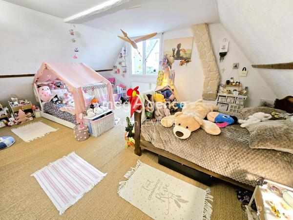 Maison à AUNEAU, 28700 - 7 pièces 165m²