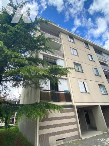CLICHY SOUS BOIS Appartement T4 avec balcon