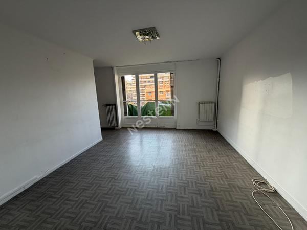 Appartement Marseille 5ème 3 pièce(s) 64 m2 BALCON, CAVE