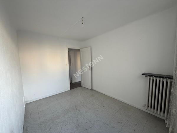 Appartement Marseille 5ème 3 pièce(s) 64 m2 BALCON, CAVE