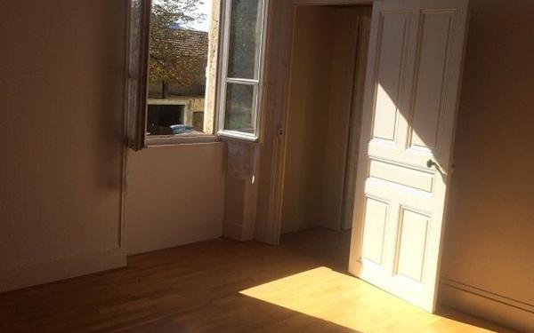 Maison à louer    4 pièces •  Saint-Just-de-Claix