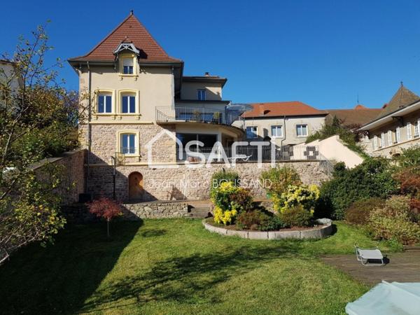 BELMONT DE LA LOIRE Maison de caractère 9 pièces