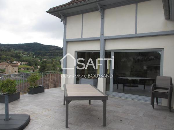 BELMONT DE LA LOIRE Maison de caractère 9 pièces