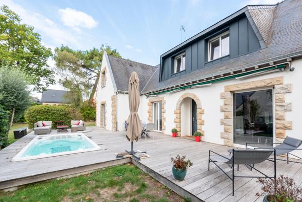 Maison familiale et jardin secret en centre ville