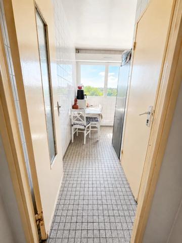 Vente                                                      Appartement
                        
                     4 pièces                      67 m2                     à Avon