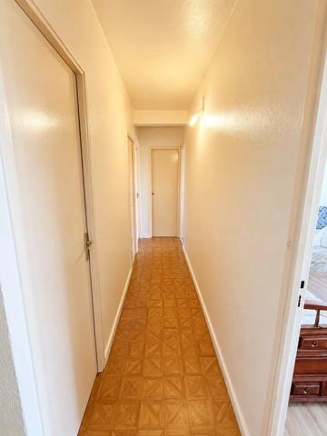 Vente                                                      Appartement
                        
                     4 pièces                      67 m2                     à Avon