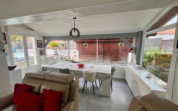 Maison à vendre    5 pièces •  Anglet