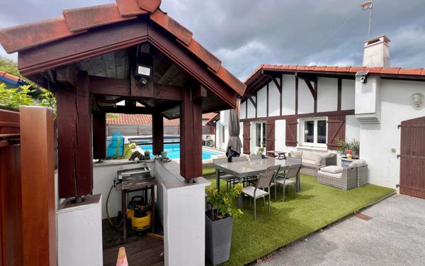 Maison à vendre    5 pièces •  Anglet