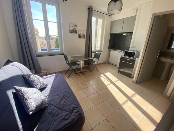 Studio meublé rénové situé au centre-ville de Narbonne