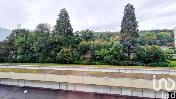 Appartement 3 pièces de 65 m² à Saint-Étienne (42100)