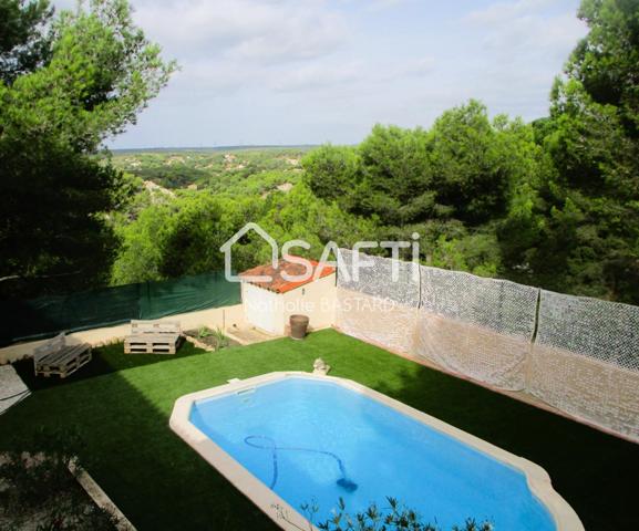 Ensuès Côte Bleue : charmante villa T4 rénovée de plain-pied au calme avec piscine, garage et caves