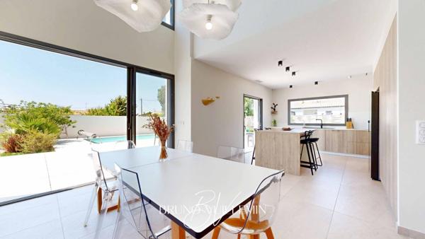 VILLA D'ARCHITECTE CLASSEE DOUBLE A / PISCINE, GARAGE & CARPORT / 2 SUITES et 3 CHAMBRES