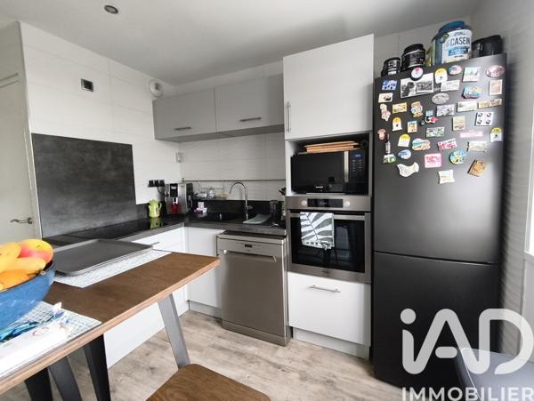 Appartement à vendre 3 pièces 74 m² Saint-Jean-Bonnefonds