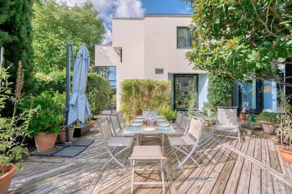 Maison Mont-Valérien 10 pièce(s) 345 m2 €2 500 000 ** - Référence 19313