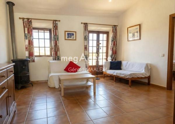 Maison à LE PLAN-DE-LA-TOUR, 83120 - 2 pièces 50m²