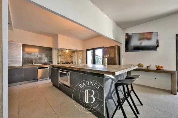 Baillargues, Maison 4 Chambres -  364 m² à vendre