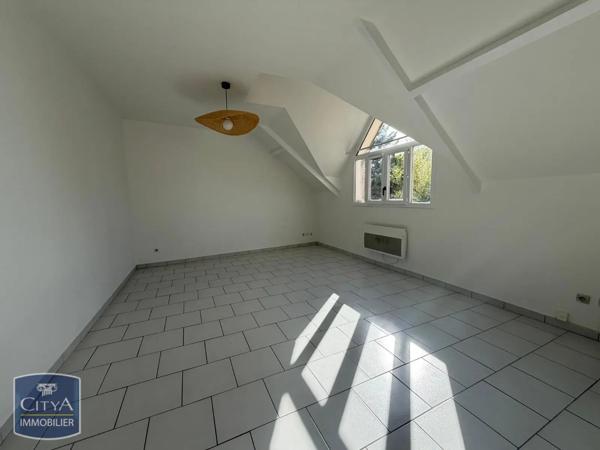 Appartement à louer 1 pièce 28.96m² Corbeil-Essonnes (91100)