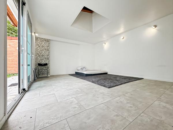 Maison + Studio indépendant