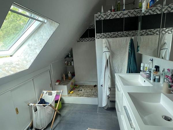 Maison Proche centre et école Lamorlaye