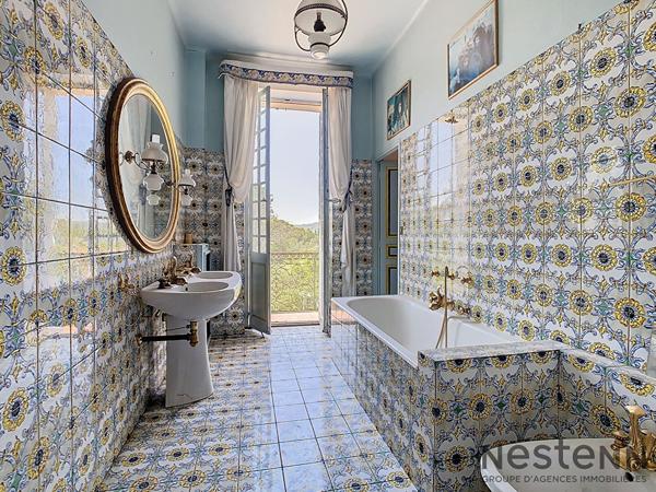 Maison de Maitre Belcodène 9 pièce(s) 269.04 m2